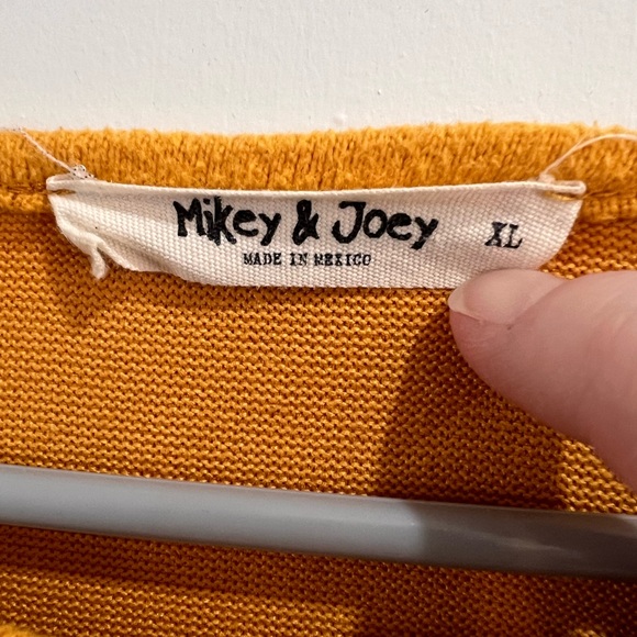 Mikey & Joey Top - Picture 5 of 6